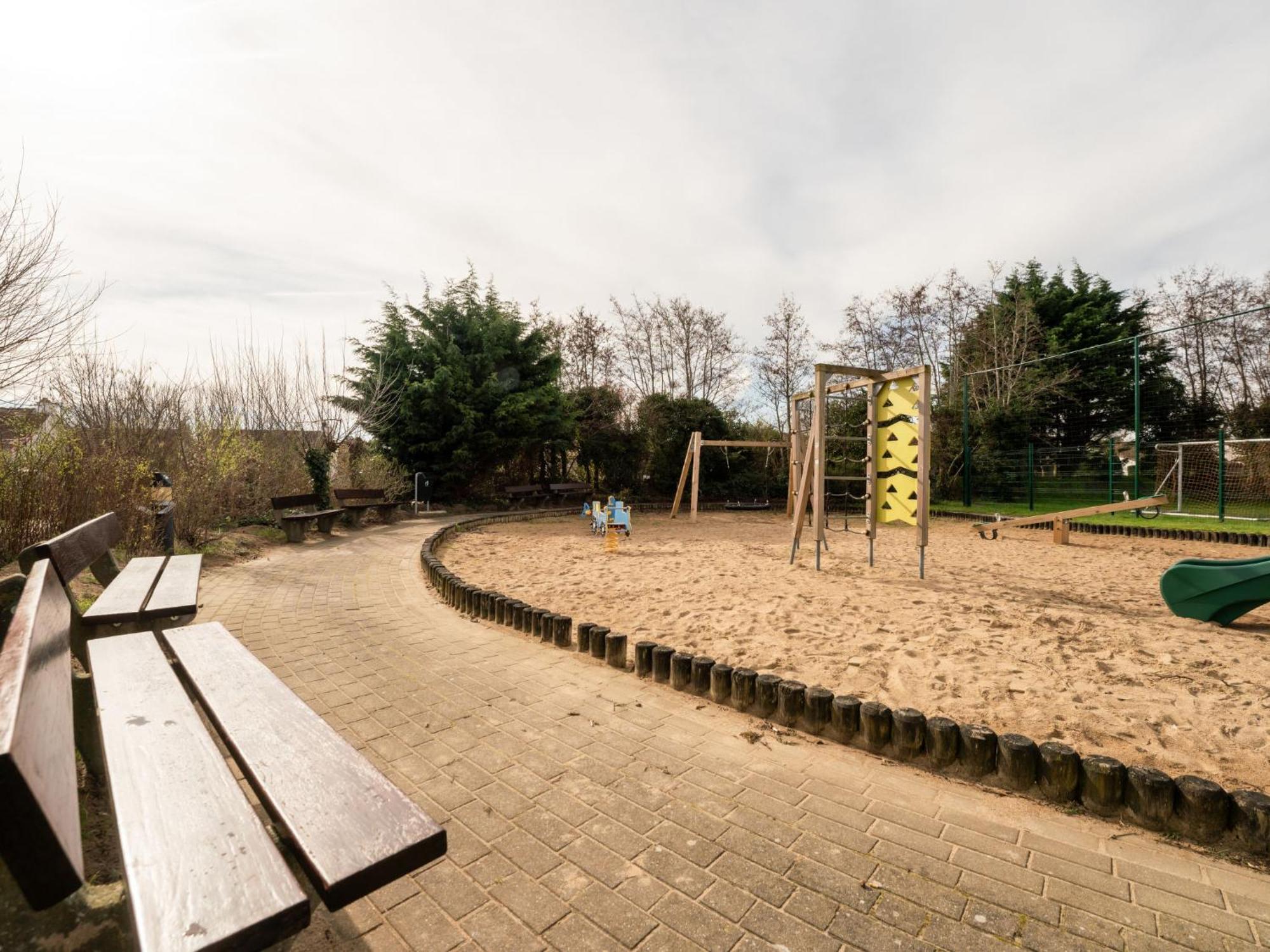 Mispelburg Holiday Home Noordzeepark Zeewind 2-1 By Interhome מראה חיצוני תמונה